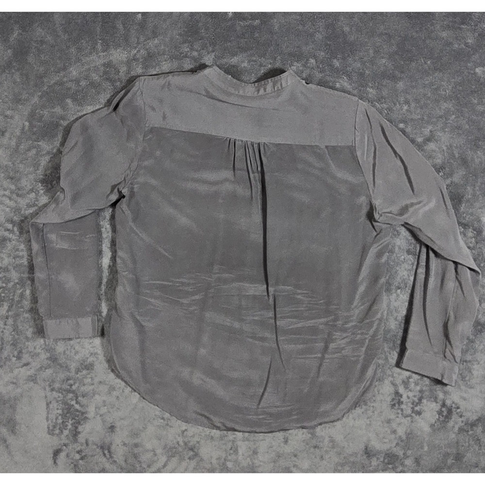 Banana Republic Womens 100% Silk M Petite Blouse Button Up Double Pocket Sheer - Picture 3 of 10